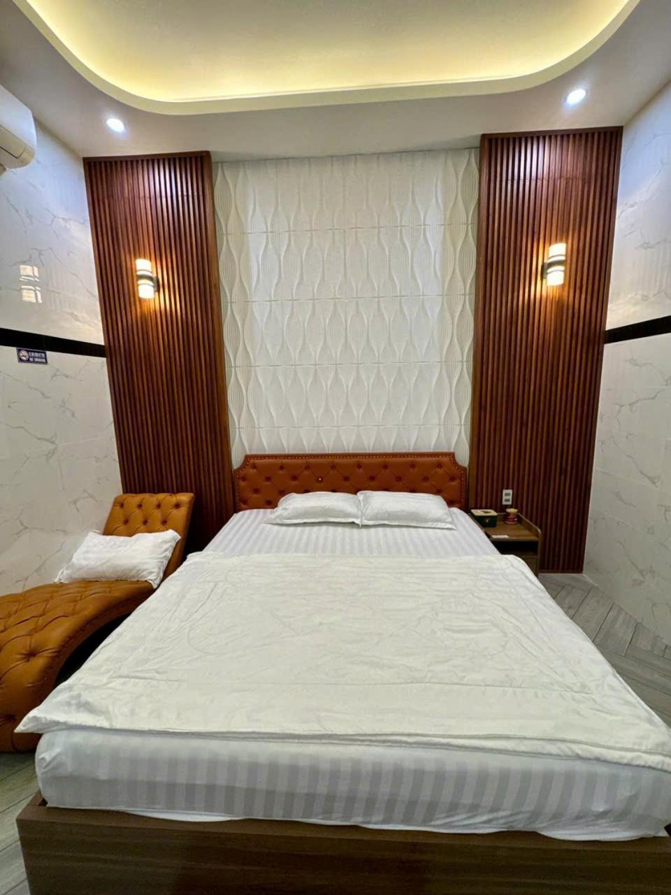 Bao Ngoc Hotel Cao Lanh Exterior photo